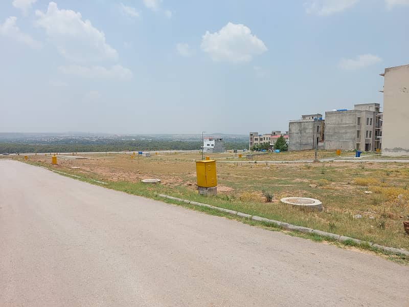 5 Marla Plot in Bahria Town Rawalpindi Phase 8 | Rose Garden Zone 1 | Top Heighted Valley View | Investor Price | Possession & Utilities Paid 4