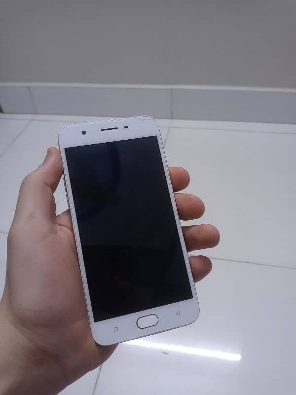 Oppo A57 1