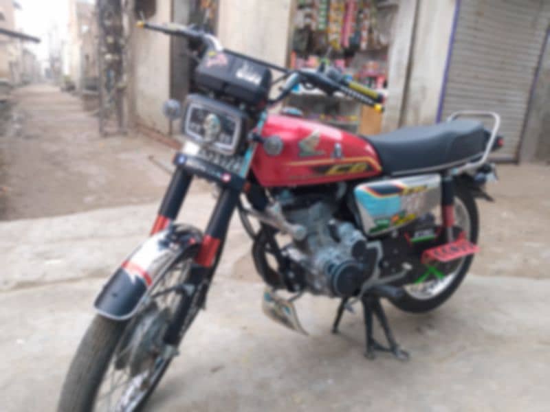 Honda  125 6