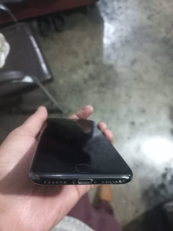 iphone 7 128 gb 10/7 condition 1