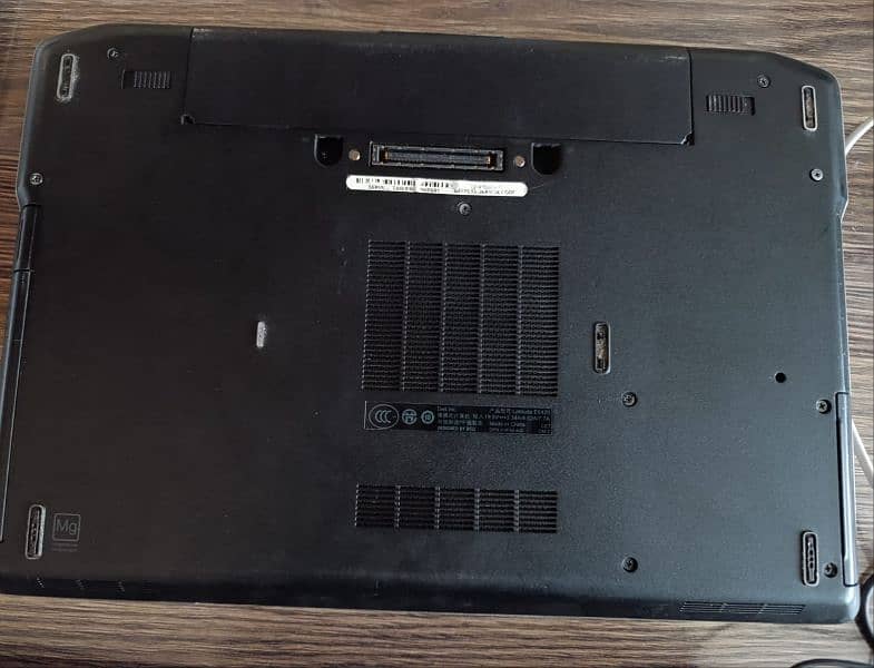 Dell Latitude E6420 i5 2nd Generation 4ram+250GB 1