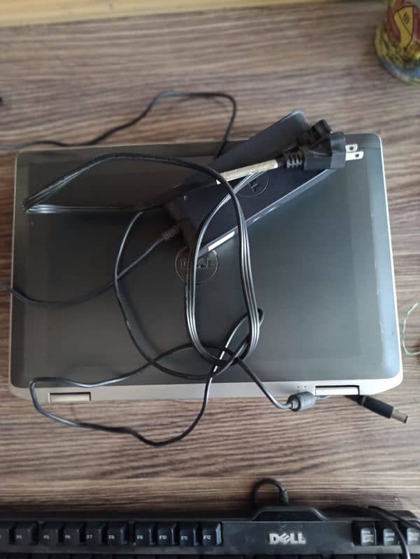 Dell Latitude E6420 i5 2nd Generation 4ram+250GB 7