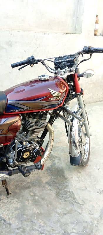 Honda CG 125 for Sale in Pakistan 5