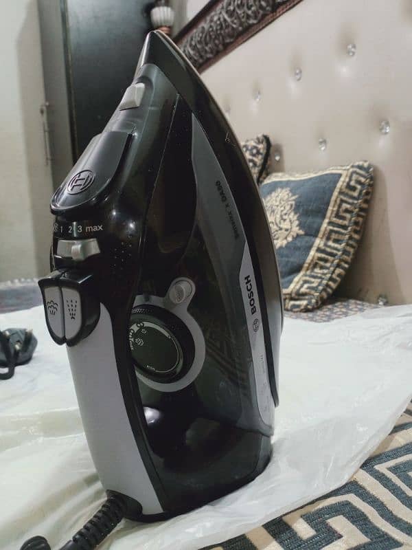 uk steam iron 1