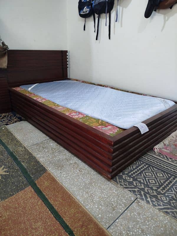 single bed 0