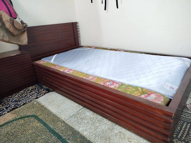 single bed 4