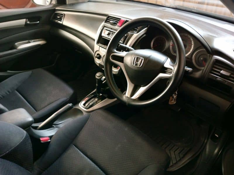 Honda City IVTEC 2012 auto matic orignal car 5