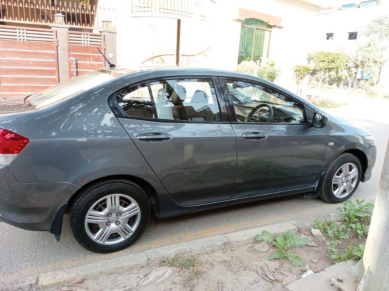 Honda City IVTEC 2012 auto matic orignal car 9