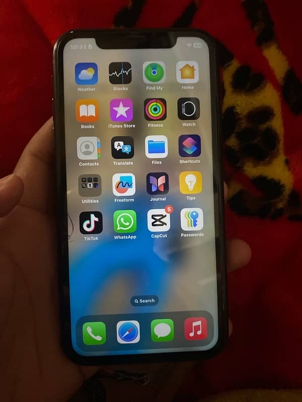 iPhone   xr jv 64 gb 5