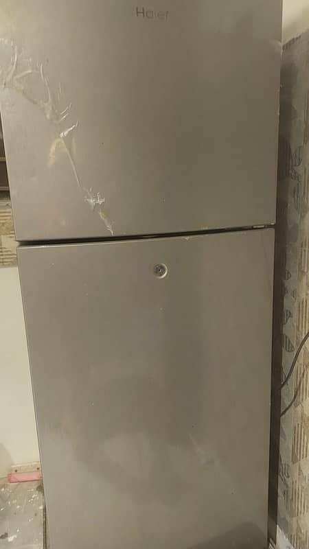 Hiaer Refrigerator Medium size 1