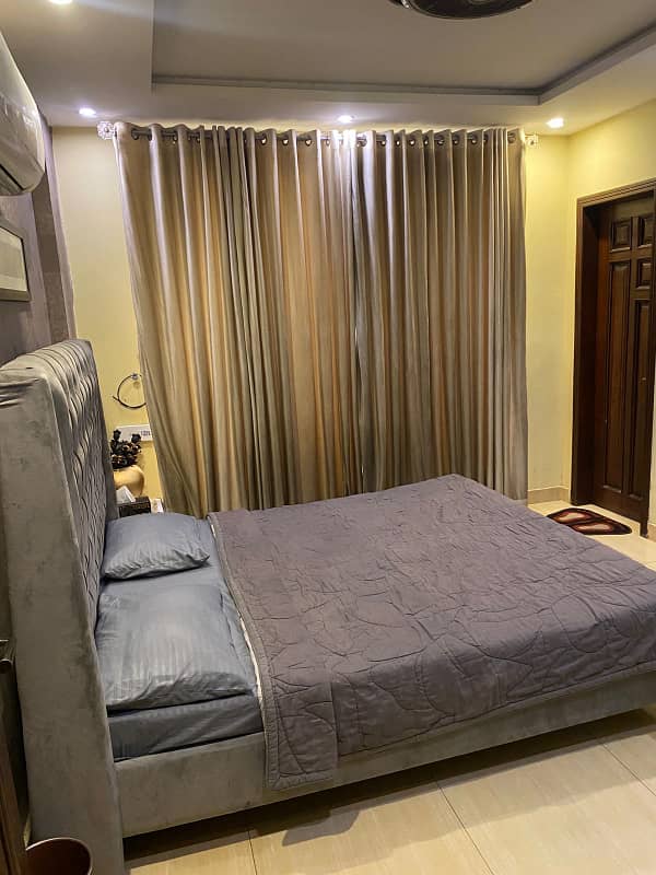 One bedroom VIP room for rent on daily basis in bahria town 2