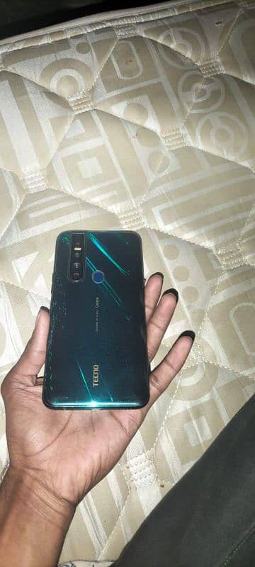 Tecno camon 15 pro with box 1