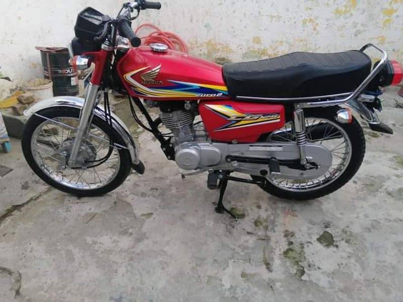 Honda CG 125 model 2019 for urgent sale 0