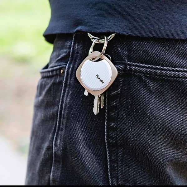 NUT F9 - Smart Key Finder Mini Tag like Apple Airtag 4