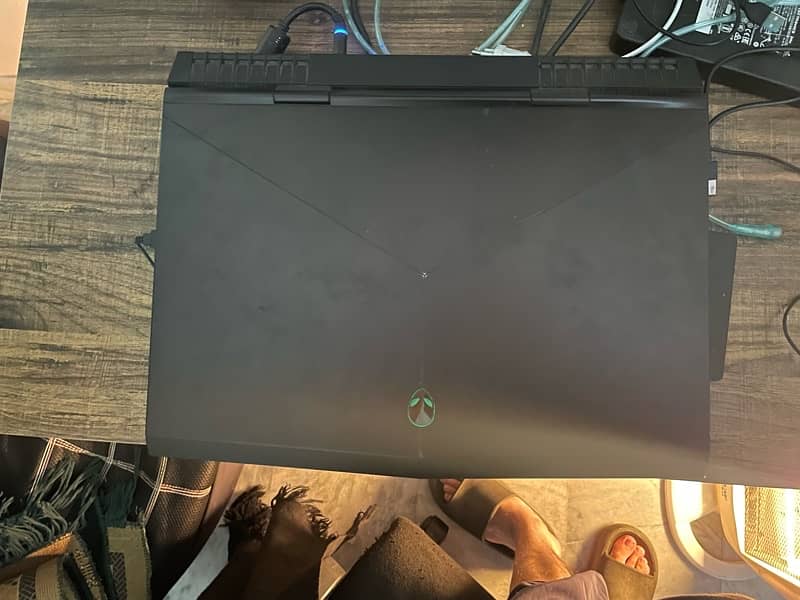 Alienware 17 R5 Gaming laptop 2