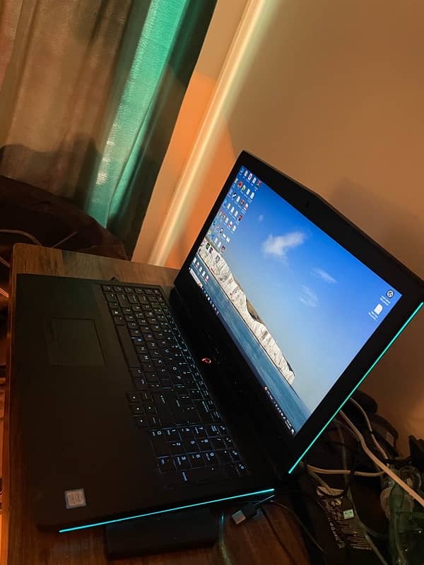 Alienware 17 R5 Gaming laptop 0