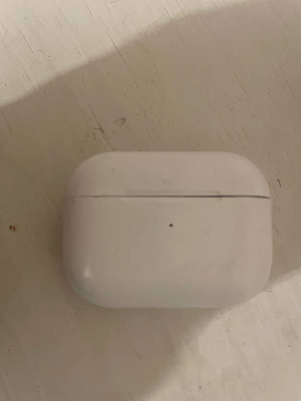 apple AirPods Pro case original 1