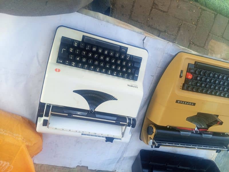 Typewriter electricronic 12