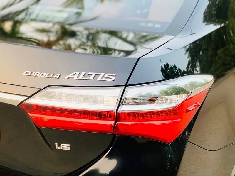 Toyota Corolla Altis 2019 6