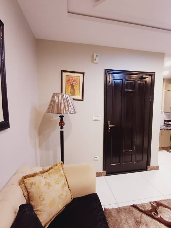 One Bad Room Flat For Sale in Bahria Town Lahore. 1