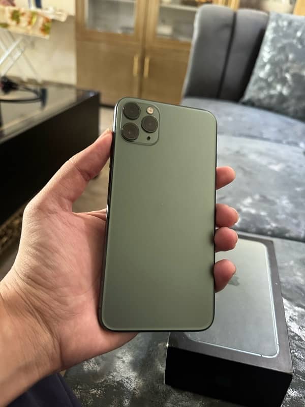 Iphone 11 Pro Max 64gb Pta Approved Midnight Green. 1