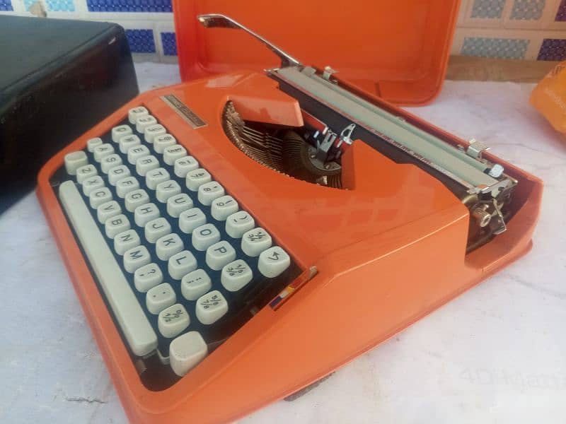 Typewriter manual brother and Hermes 3