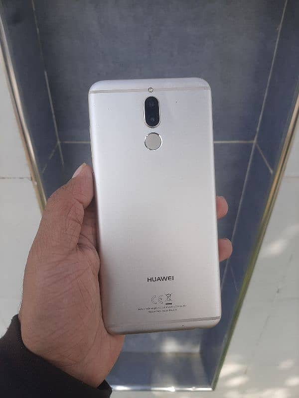 Huawei mate 10 lite Urjent sale need cash 0