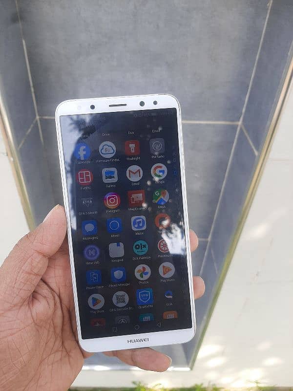 Huawei mate 10 lite Urjent sale need cash 1