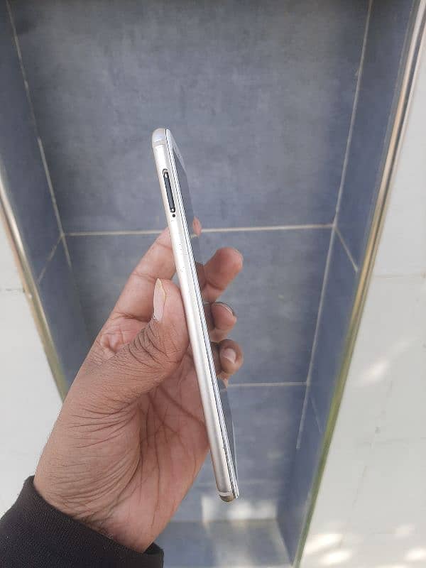 Huawei mate 10 lite Urjent sale need cash 4