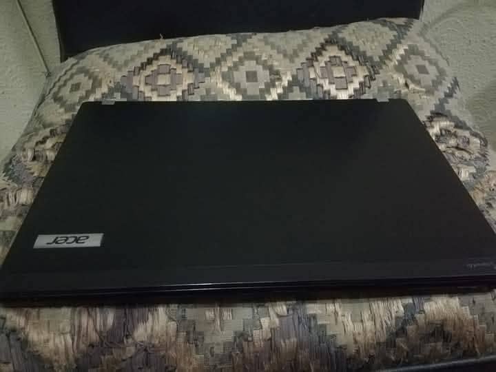 Acer TravelMate P653-M Laptop 7