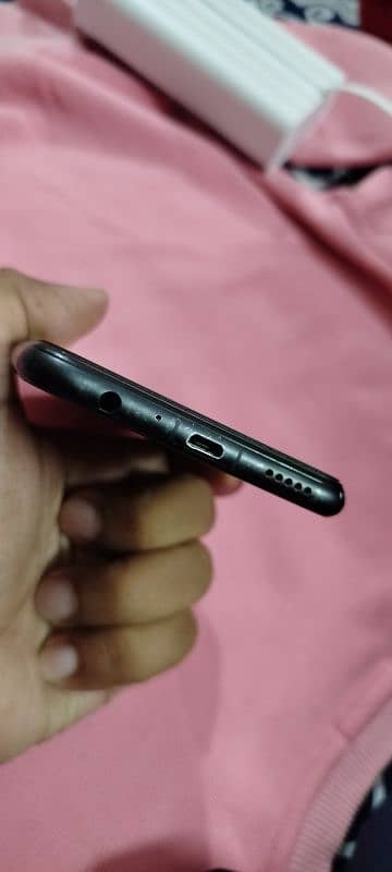 Huawei Honor 8x (9/10 condition) 2