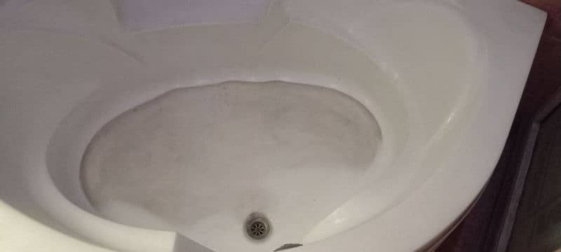 Bath tub for sale 0