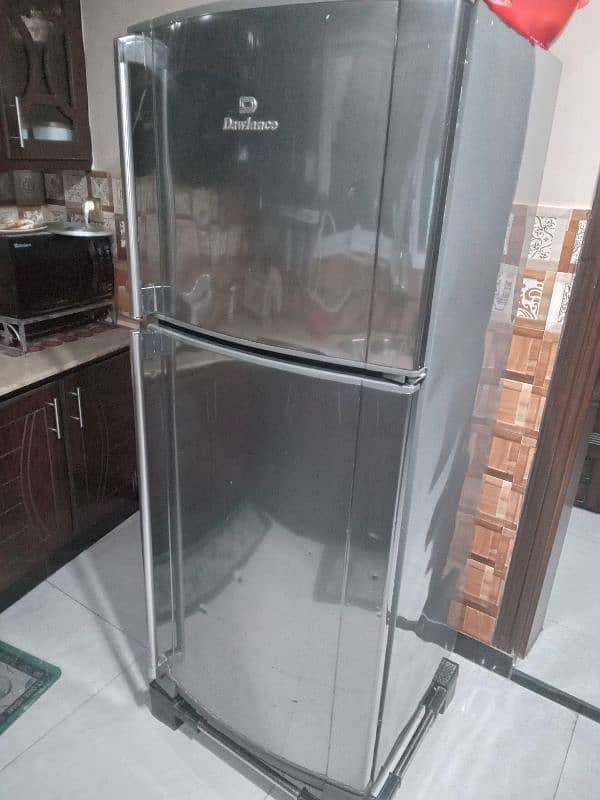 want to sell fridge 0