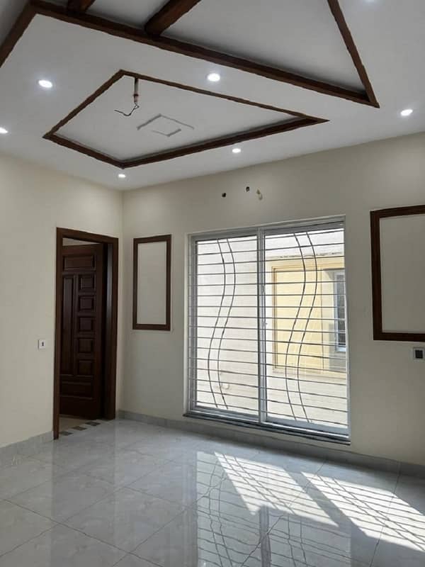 10 Marla House For Rent Available Sector C Jasmine Block Bahria Town Lahore 4