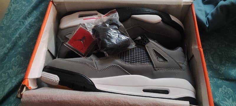 Jordan 4 gray 1