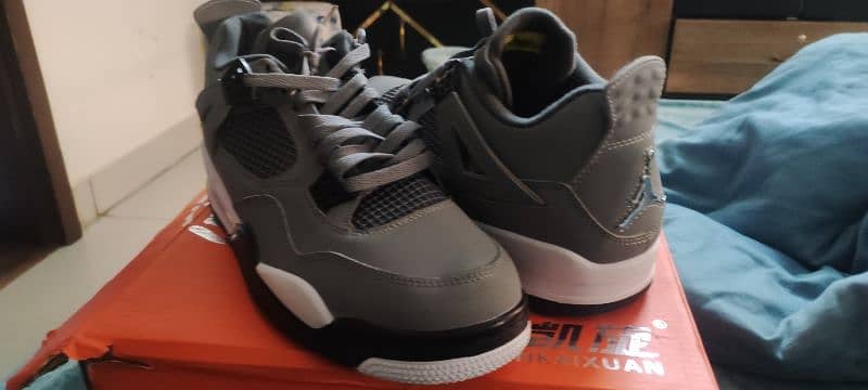 Jordan 4 gray 2