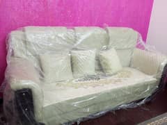 sofa set  5 seater - luxury & heavy barely used