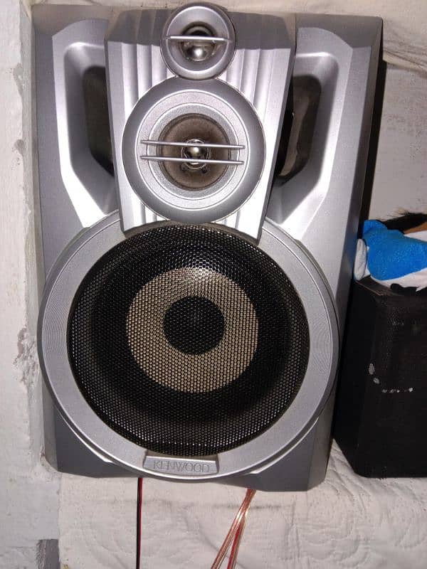 Kenwood Hi-Fi music system 1