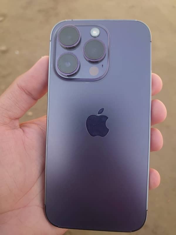 I phone 14 pro Dual physical 10/10 non pta 2