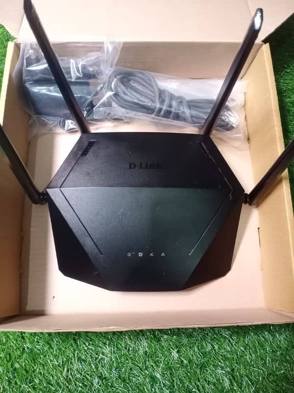 WiFi 6 Ruoter Faibr Android tv box All series avail 16