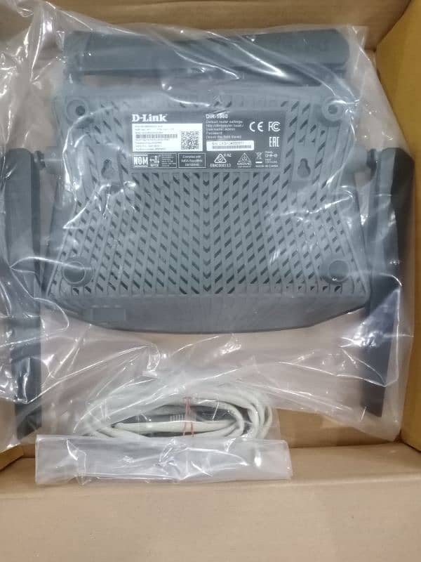 WiFi 6 Ruoter Faibr Android tv box All series avail 18