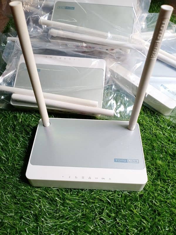 WiFi 6 Ruoter Faibr Android tv box All series avail 19