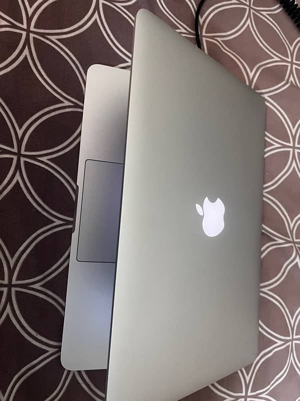 MacBook Pro 2015 13 inch 1