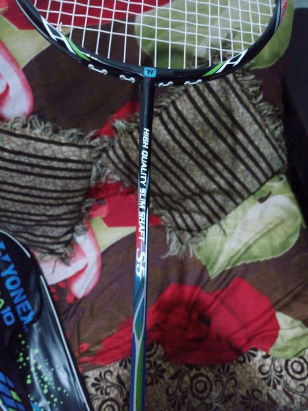 WHIZZ s5 slim shaft carbon racket 3