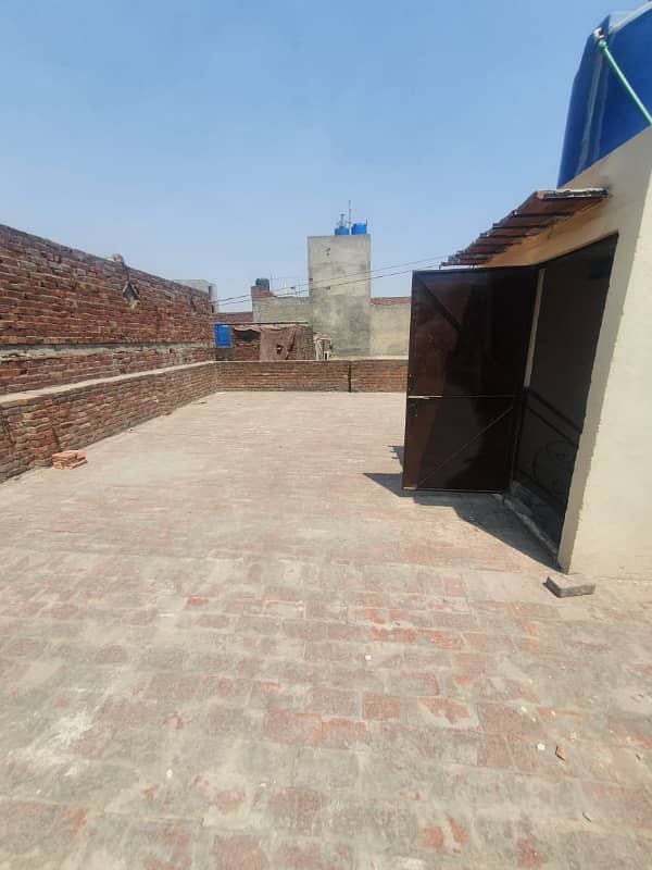 2 Bedroom House For Rent at Chungi Amar sadhu 5