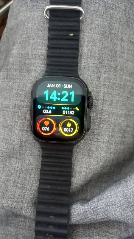 smart watch in superb quality and features 1