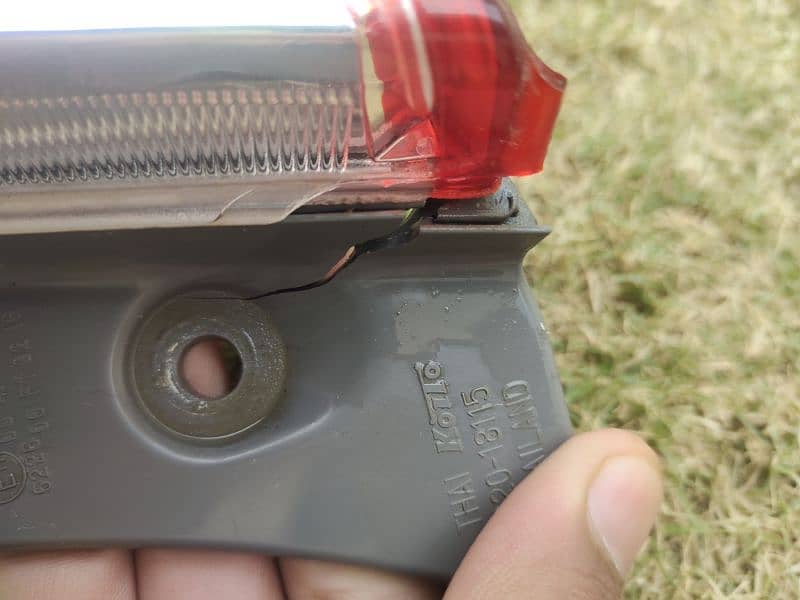 Suzuki cultus rear RH headlight 1