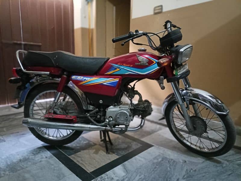 Honda CD 70 Red 1