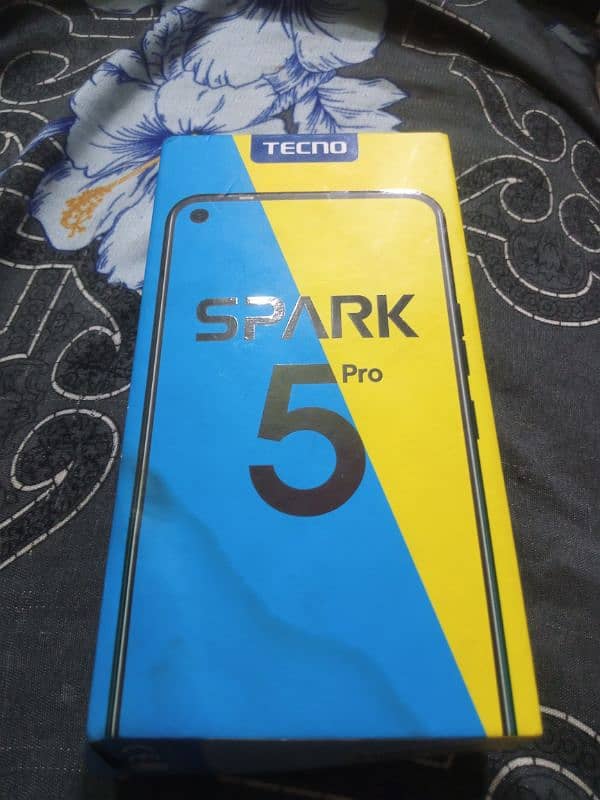 Techno Spark 5 Pro 0