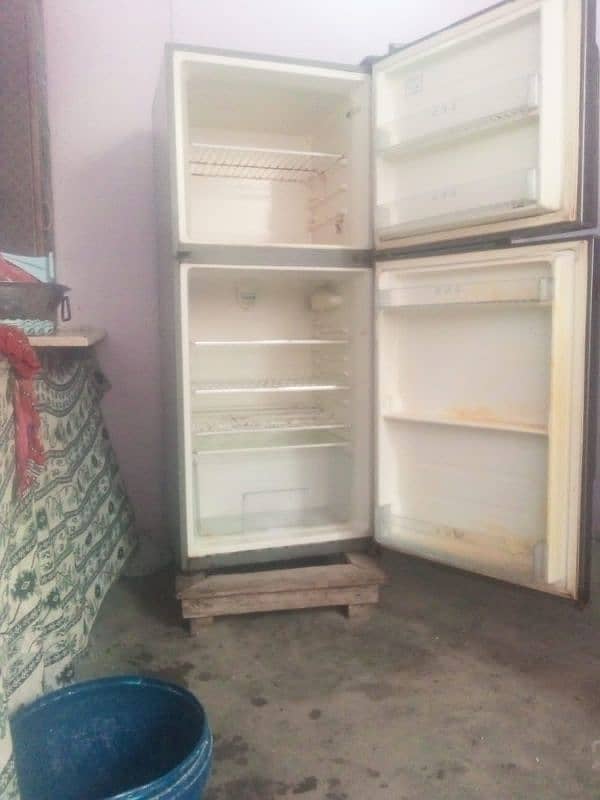 fridge 30,000 1